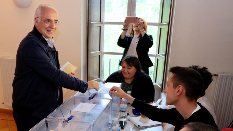 6c17959e-d5d4-4c01-8b3a-a2566ff46ad3