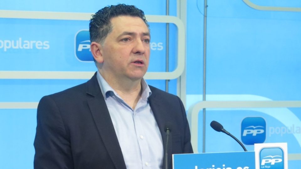 c.-cuevas-09-03-15slider