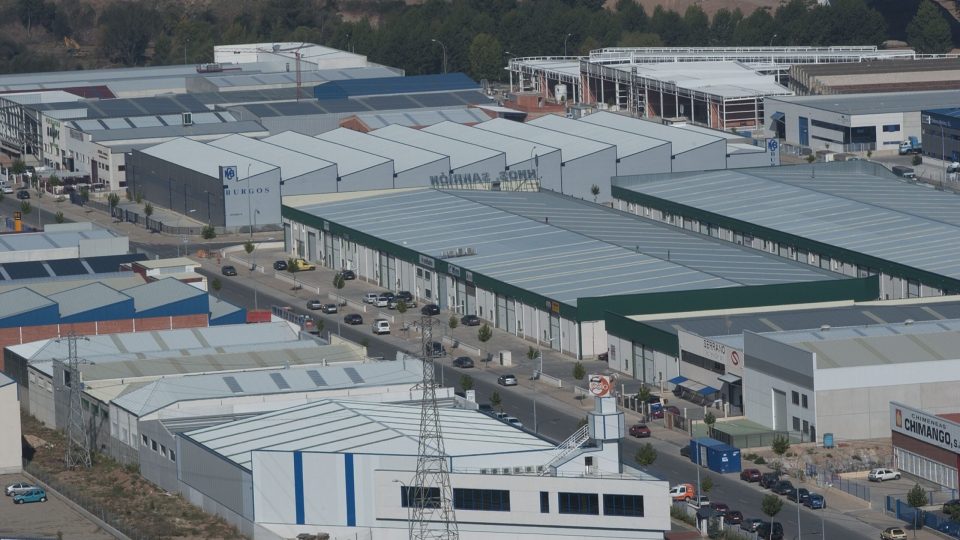 INDUSTRIAS EN EL POLIGONO DE LA PORTALADA II.