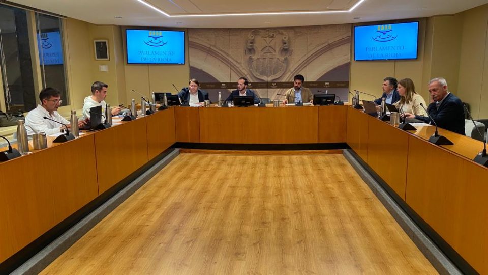 fe94e11f-f0eb-4cc8-a9d5-427ef66b2ed8