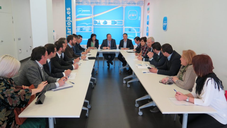 reunion-nuevas-tecnologias-23-04-15