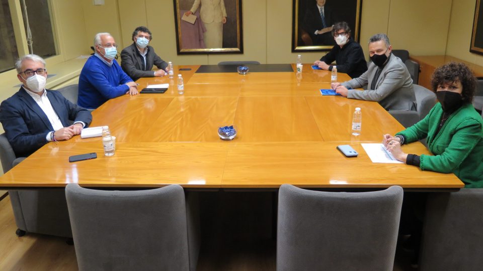 reunion_pp_parlamento-ayuntamiento_de_logrono